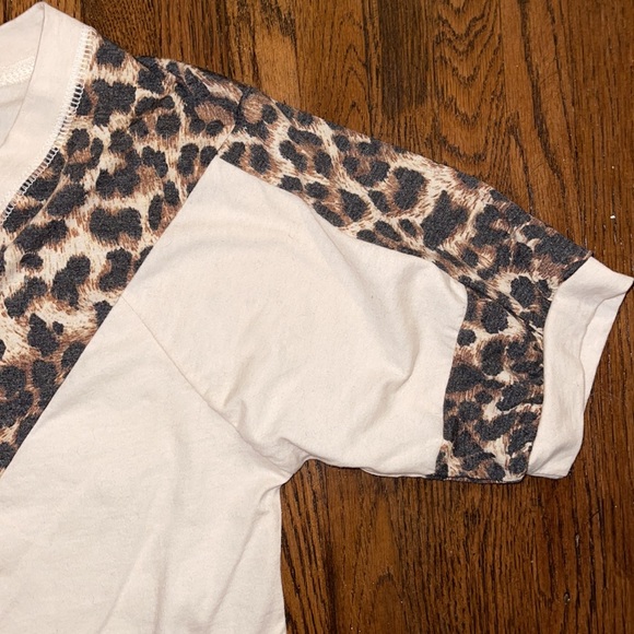 Pink Lily V Neck Tee - Picture 2 of 4